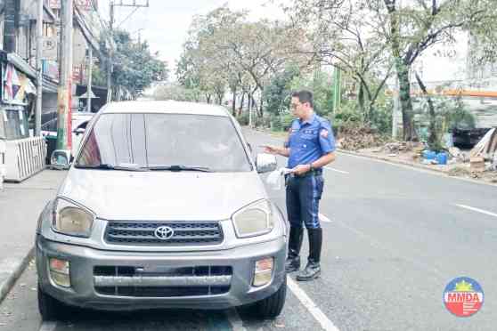 MMDA gives field personnel 30-minute 'heat stroke break' image