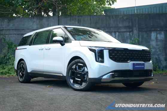 Kia PH quietly adds base EX Turbo Hybrid to 2025 Carnival lineup image