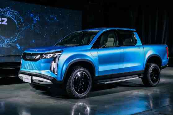 Is Foxconn set to build EVs for Mitsubishi? image