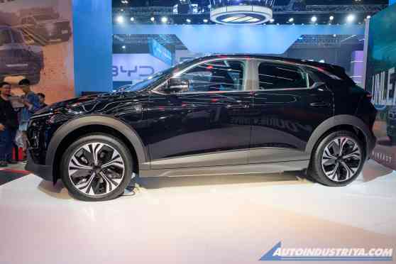 MIAS 2025: VinFast VF 6 enters EV market; starts at PHP 1.419M image