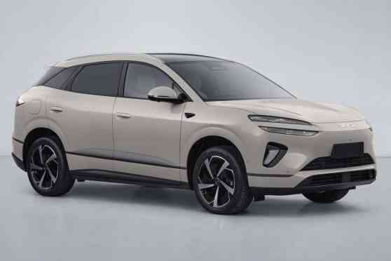 Not Sealion 6: BYD to launch Sealion 06 as midsize EV/PHEV crossover image