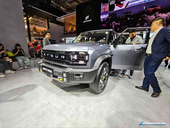 Jetour reveals stretched T2 7-seater at 2025 Shanghai Auto Show image