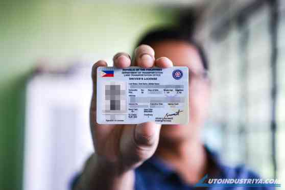 LTO Tracker: How to get your license or plate brought to your doorstep image