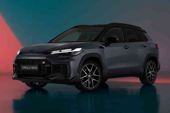 2025 Toyota Corolla Cross GR Sport looks fresh AF image