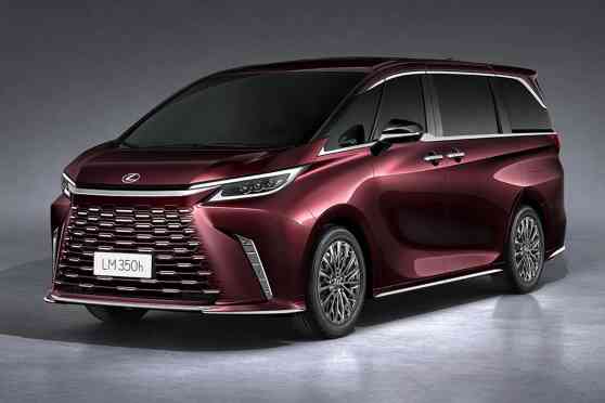 Experience the Lexus treatment this weekend at Rockwell image