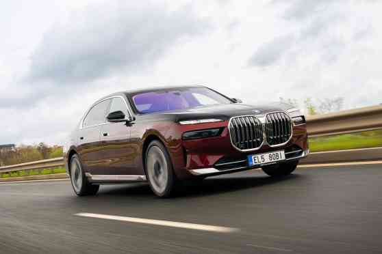 BMW 7 Series PHEV gets approval from the LTO image