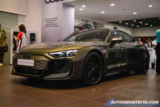2025 Audi RS e-tron GT Performance debuts in PH with 925 HP image