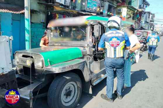 MMDA: Traffic enforcers can still issue tickets on NCAP &lsquo;blind spots&rsquo; image