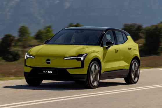 Volvo PH launches new entry-level variant of EX30 EV image