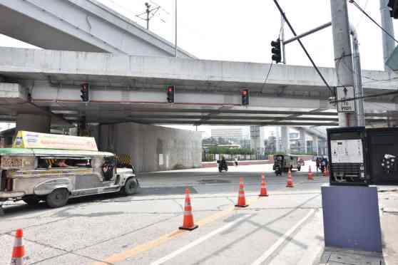 High-tech traffic lights installed by MMDA, NLEX in Manila & Caloocan image
