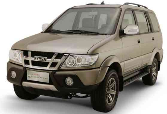 Isuzu introduces the 2013 Crosswind Sportivo X image