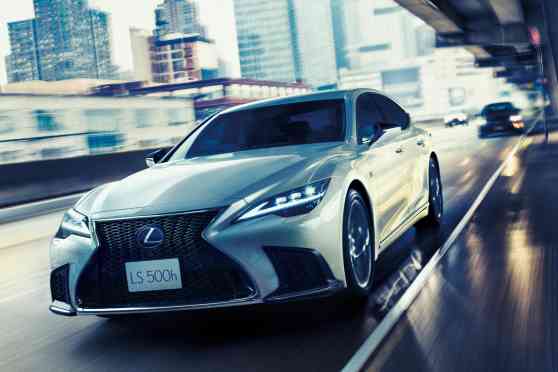 Lexus breathes new life to LS flagship sedan for 2026 image