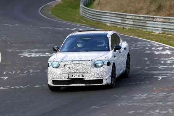 SPIED: Bentley's first-ever EV shows off its (prototype) body image