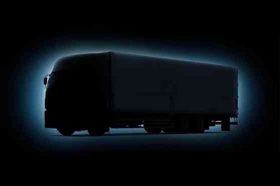 Refreshed Isuzu Giga heavy-duty truck teased for JMS 2025 image