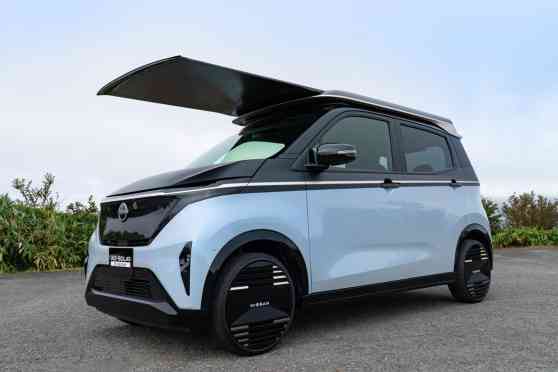 Nissan to showcase sliding solar charger concept for EVs at JMS 2025 image
