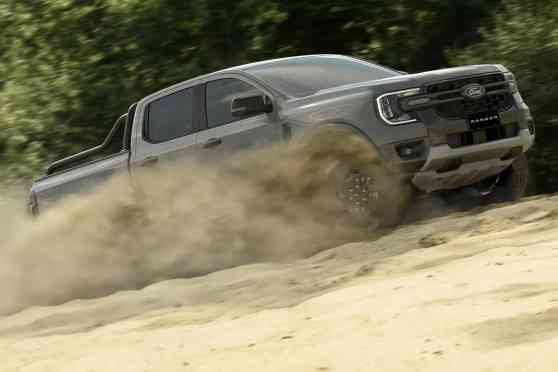 Refreshed 2026 Ford Ranger drops 2.0L bi-turbo diesel engine image
