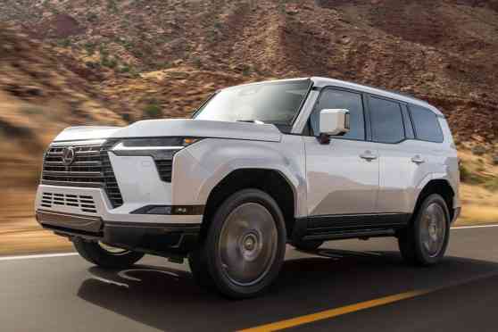 Brand new Lexus models in PH now have a 5-year warranty image