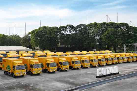 Foton PH turns over 45 commercial vehicles to DHL Summit Solutions Inc. image