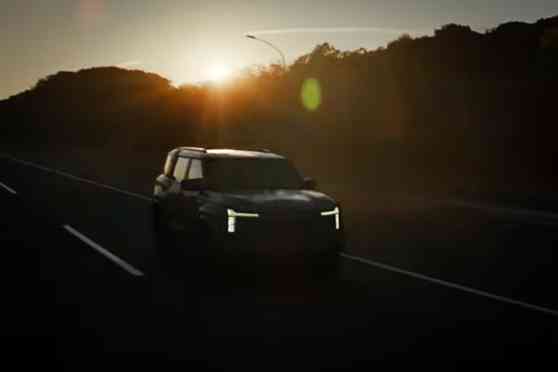 WATCH: Did Mitsubishi just tease the all-new Pajero? image