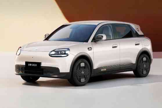 It's back: Chery QQ returns as fully-electric hatchback image