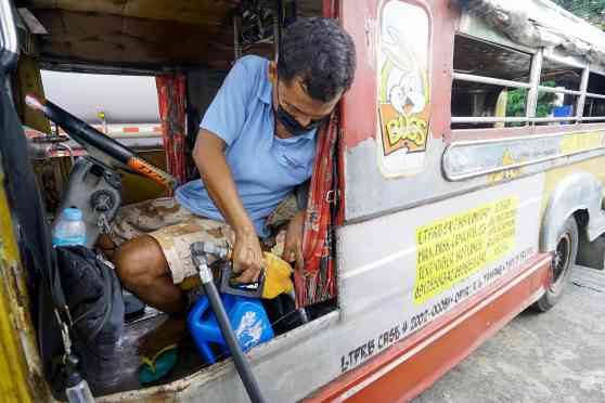 PH gov&rsquo;t wants to buy 1 million barrels of diesel as buffer stock image