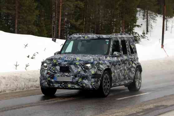 SPIED: Mercedes-Benz &ldquo;baby&rdquo; G-Class seen for the first time image