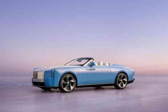 Ultra-Luxury Coachbuild: Rolls-Royce unveils Project Nightingale image
