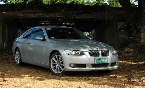 2008 BMW 325i Coupe image