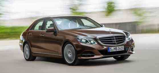 Mercedes-Benz introduces face lifted E-Class image