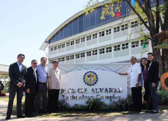 BMW Philippines inaugurates Xavier University Technology Complex image