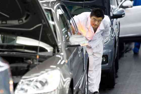 China to build nearly a quarter of the world's cars in 2013 image