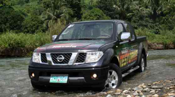 2008 Nissan Frontier Navara 4x4 M/T image