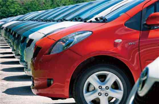 Toyota overtakes GM as world's number one automaker in 2012 image