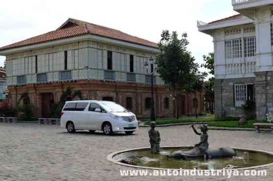 AutoIndustriya.com's Romantic Dining and Getaways image