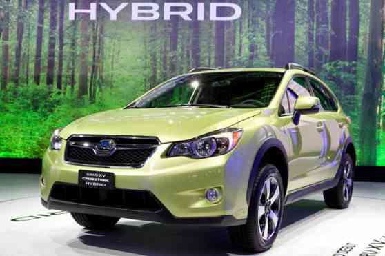New York 2013: Subaru introduces XV Crosstrek Hybrid image