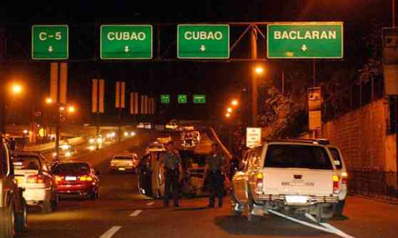 President Aquino signs law further penalizing drunk or drugged driving image