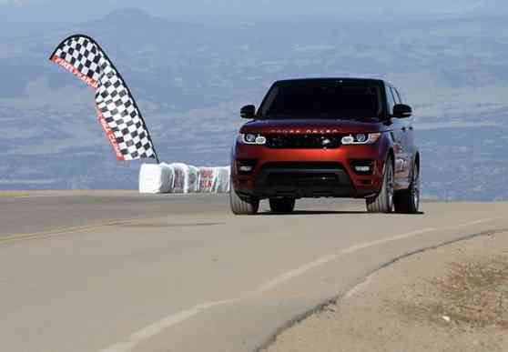 2013 Range Rover Sport sets Pikes Peak Hill Climb Record image