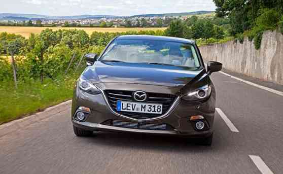 Official photos of 2014 Mazda3 Sedan released image