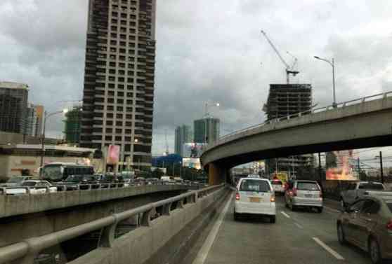 Senate called to Help Ease Metro Manila Traffic image