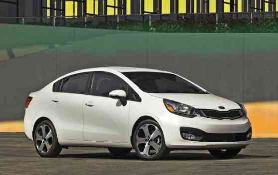 Kia PH introduces the 4-Door Rio EX-S variant image