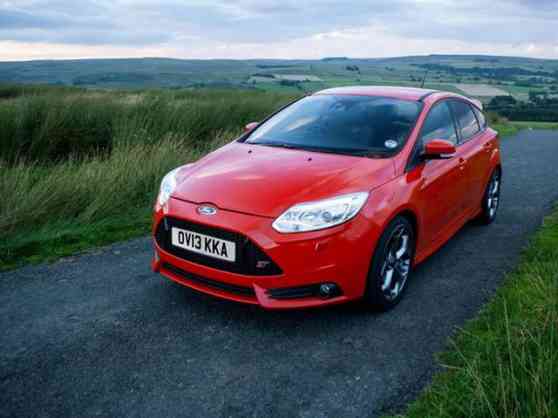 Ford Focus is the best seller for first quarter 2013 based on Polk stats image