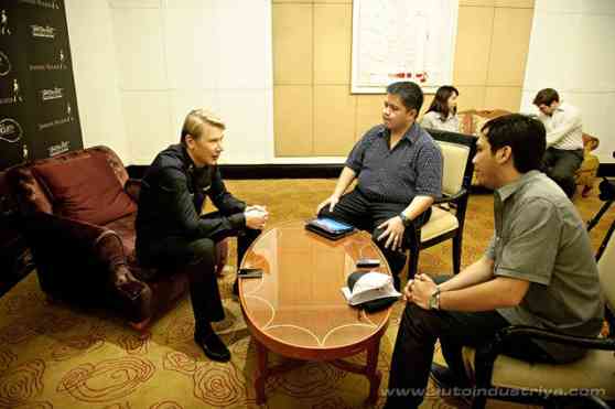 Minutes with Mika Hakkinen image