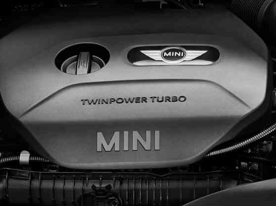 MINI previews new TwinPower turbo engines for 2014 image