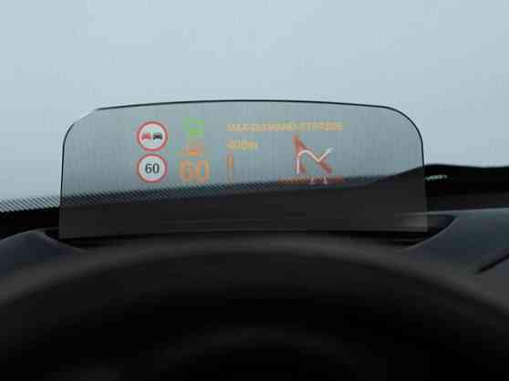 MINI develops new driver assist systems image