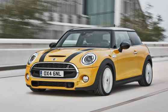 2014 MINI Cooper Hatch makes world debut at Oxford plant image