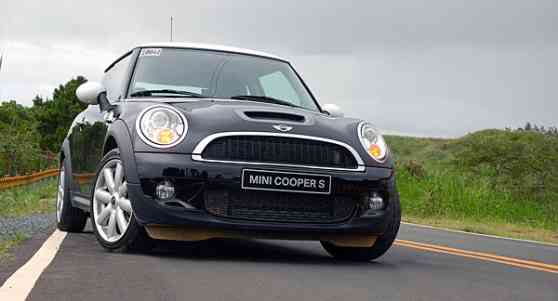 2010 MINI Cooper S image