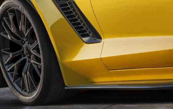 NAIAS 2014 Preview: Chevrolet teases 2015 Corvette Z06 for Detroit debut image