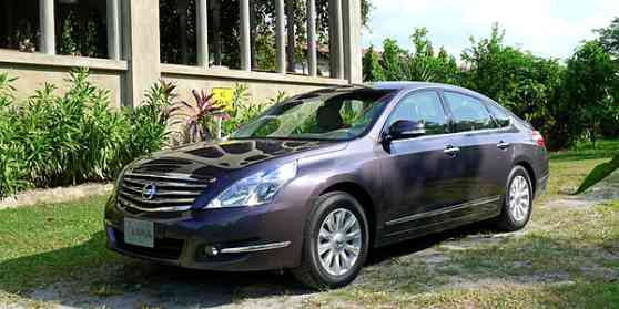2010 Nissan Teana 250XL image