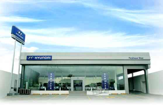 Actor Dingdong Dantes opens Hyundai Para&ntilde;aque West dealership image