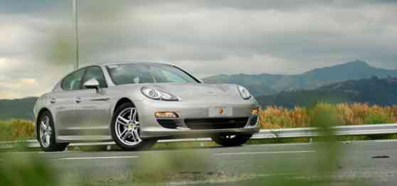 2011 Porsche Panamera image